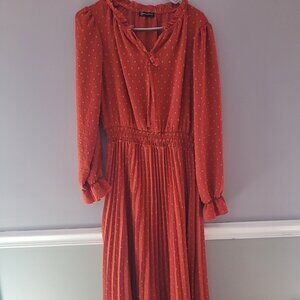 Brand new flowy dress